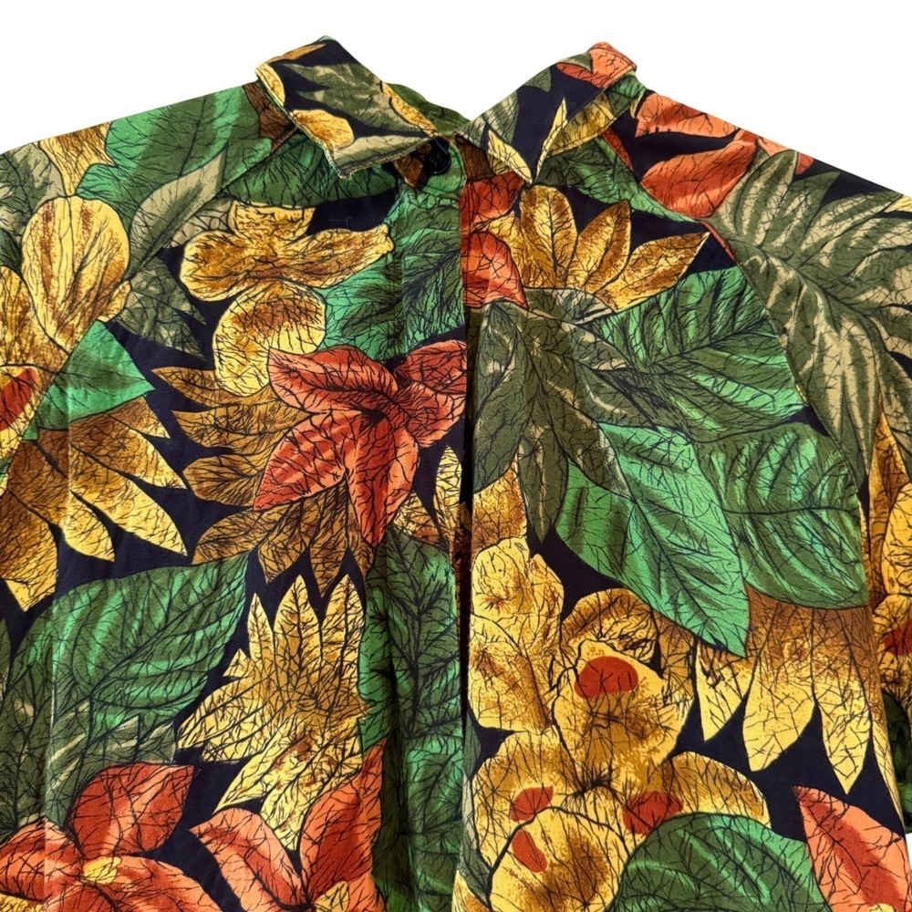 Vintage Womens Hawaiian M Tropical Floral Leaf Button Up Shirt Beachy Coastal